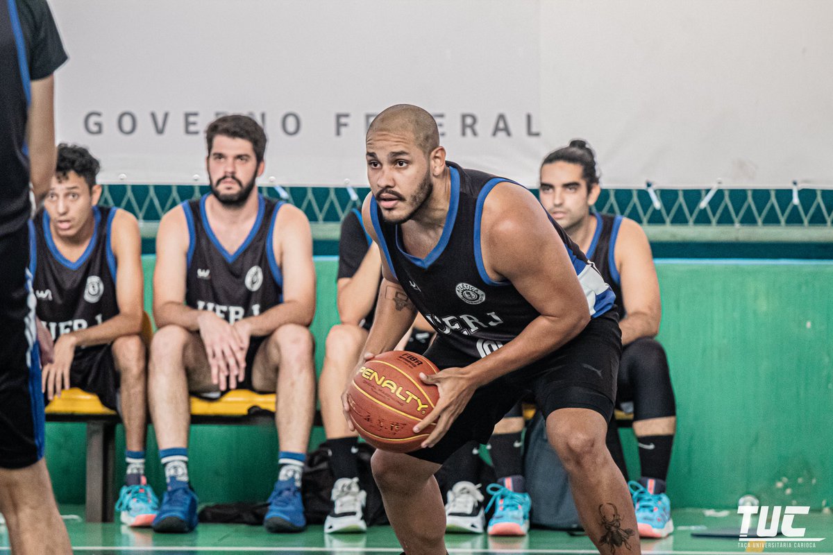 TUC2023's tweet photo. Outra atlética que já chegou com ✨TUDO✨na TUC, é a UERJ ENGENHARIA! 

Garantiu uma vitória incrível no Basquete Masculino, contra a UVA TIJUCA e no Vôlei, contra a ESTÁCIO MED CITTÁ! 🫶🏻🏆 https://t.co/wTviO4d3Zx
