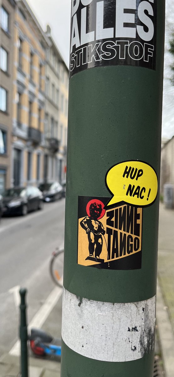 bredastickers's tweet photo. Groeten uit: Brussel! #independentsince1912  #NAC #breda #nacbreda #NACpraat #breda #ultrasstickers #footballstickers #UltraStickers #noapeverywhere  #keeptheflagflyinghigh #Belsisgeelzwart #nacisbreda #Belgiumstreetart #brusselstreetart #bruxellesstreetart #UnionSaintGilloise https://t.co/gkv0O7Kt8w