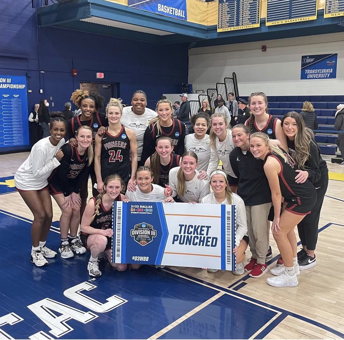 otp_hoops's tweet photo. Congratulations to OTP alums @keaton14hall @mclainmurphy21 and @TUWBX team on making it to the @NCAADIII National Championship Game!!!
#OTPskills #OTPmentality #OTPfamily #SkillsKill #FloatGame https://t.co/iY14vCbb7n