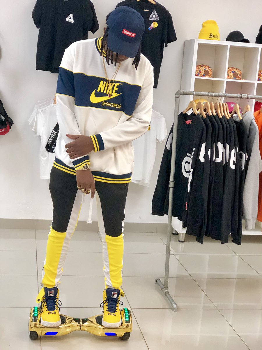 Official_Cebo's tweet photo. @wavyzozo Can’t believe I bought this for R7500 😭 &amp; they now around 2k https://t.co/RO2RvHwGuB