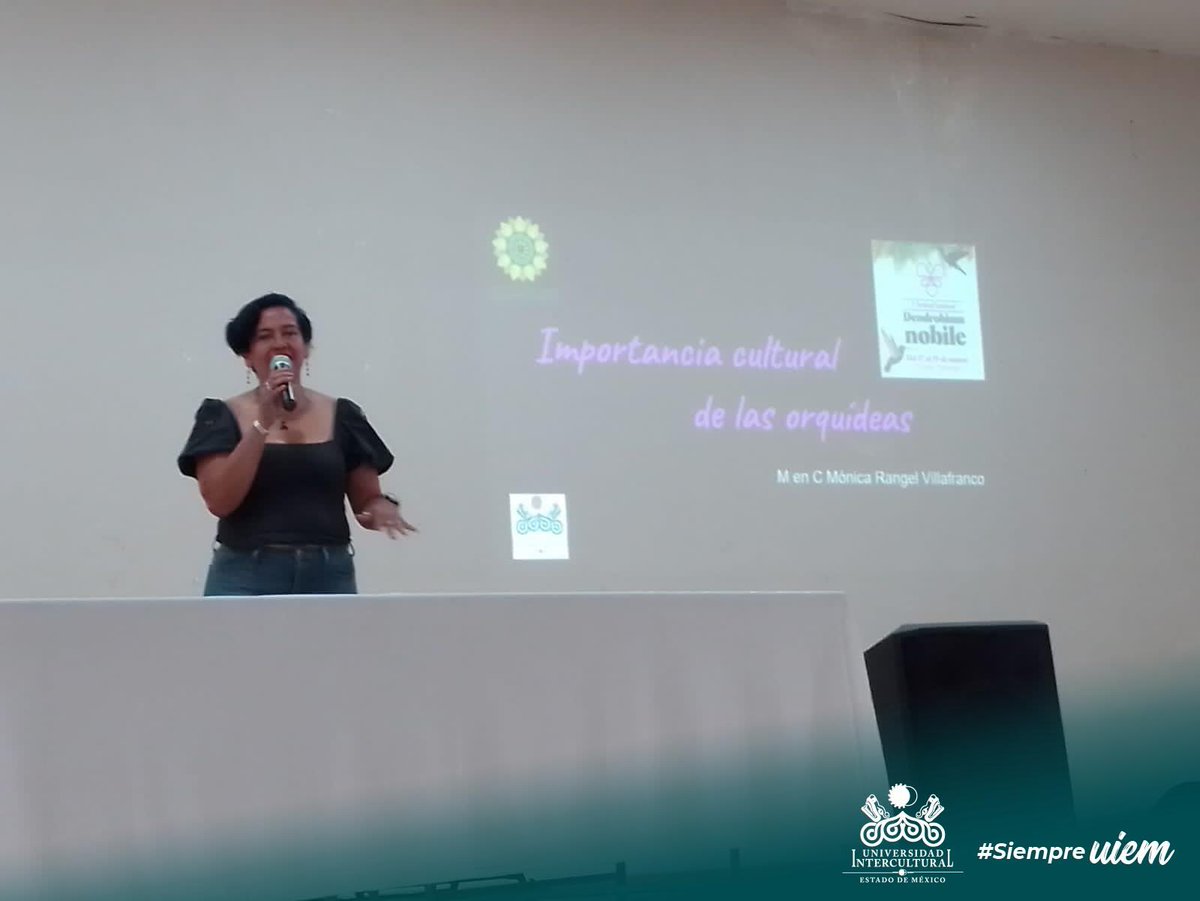 UIEMOficial's tweet photo. La Mtra. Mónica Rangel, docente de la licenciatura en #DesarrolloSustentable🌱 impartió la conferencia “Importancia Cultural de las Orquídeas”, en el Segundo Festival Nacional del Dendrodium Nobile, que se realizó en el municipio de Teocelo, Veracruz. #OrgulloUIEM 💚 https://t.co/xb1SOm1WWJ
