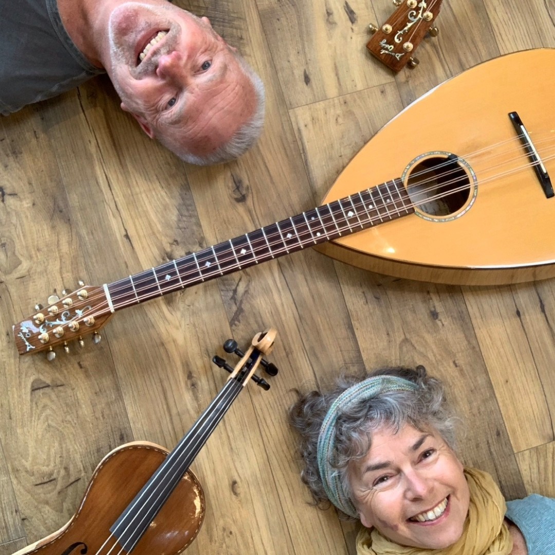 ThePacketInn's tweet photo. Fancy a feel-good night out? #Pendans are incredible musicians who play with so much heart.

They’ll be with us from 7pm this Saturday. Book a table to eat, or simply turn up, order a pint and pull up a seat at the bar. See you there! 

#livemusic #folkmusic #whatsoncornwall https://t.co/yGu5dVEXuL