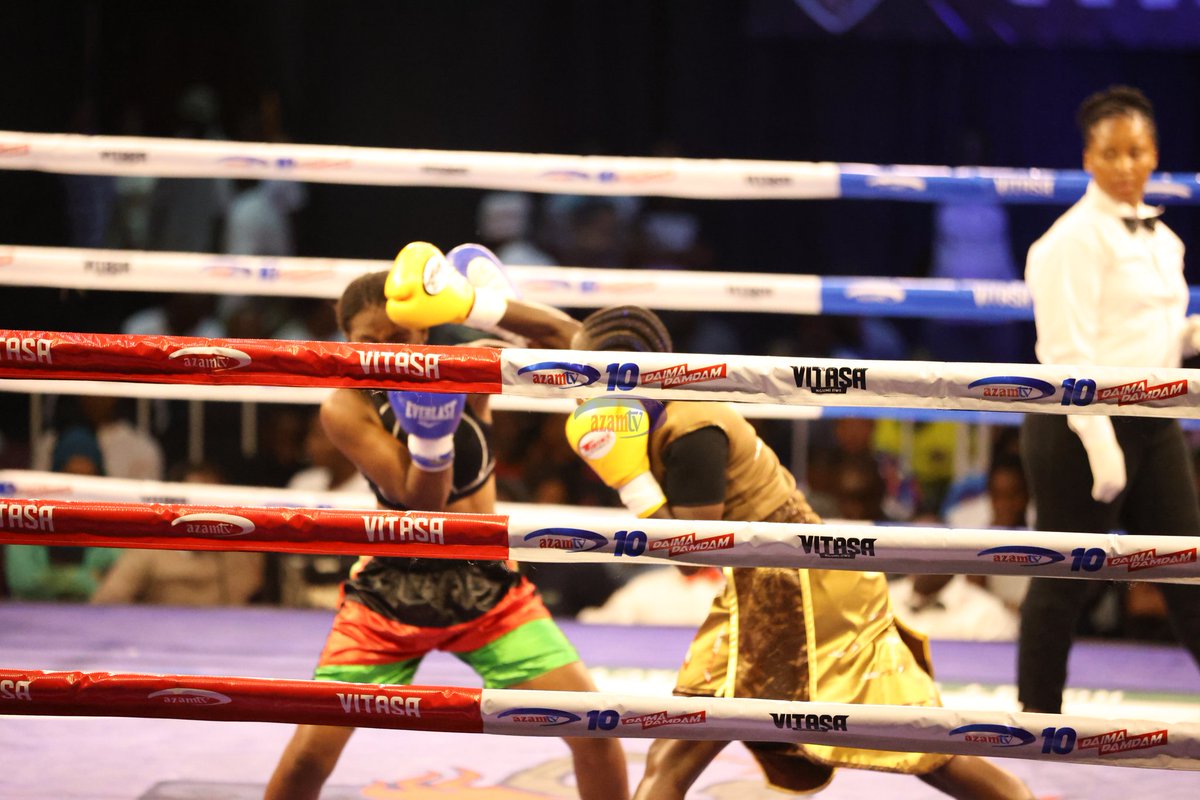 azamtvtz's tweet photo. STUMAI MUKI vs CHIMWEMWE BANDA: Zinapigwa ngumi ambazo hazina mbambamba
Tuko LIVE #AzamSports3HD
#VitasaNight #UsikuWaVitasa #QueenOfBoxing #WomenCrushWednesday #StumaiMukiVsChimwemweBanda #UbungoPlaza https://t.co/rqYRaDS7Nt