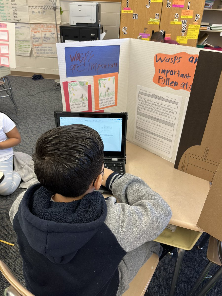 2nd grade practicing for their oral presentations! #celebrationoflearning🎉 #eleducation <a href="/WilburnElem/">Wilburn Elementary</a>