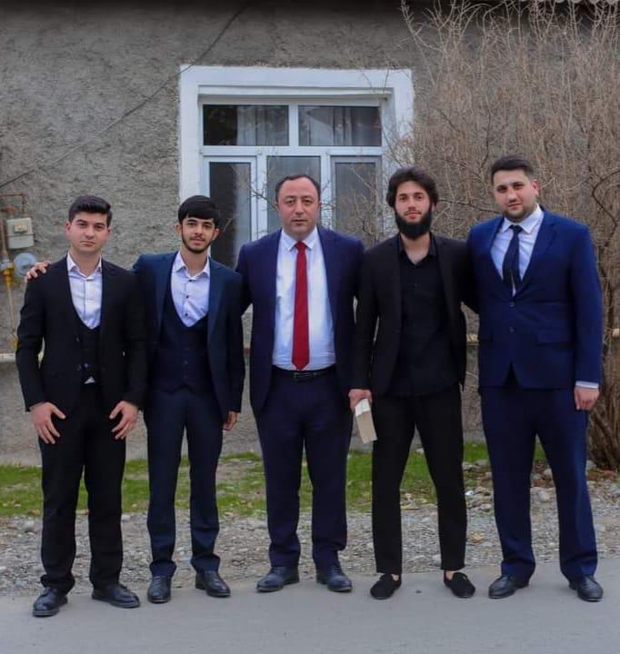 AzYuks's tweet photo. Bu gün Azərbaycan Yüksəliş Partiyası Gənclər Təşkilatının ilk yerli təşkilatı Bərdə şəhərində quruldu. 
AY partiya GT-nın Bərdə Təşkilatının sədri Əli Əzizli, sədr müavinləri isə Məhəmməd İsmayılov və Zərnişan Qənbərli seçildilər.

Hər bir gəncimizə uğurlar diləyirik. https://t.co/RVwhAs5DQO