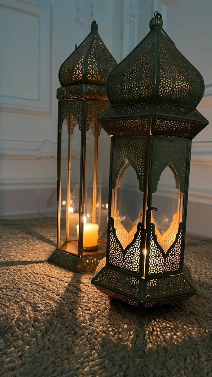 frajsalmf's tweet photo. مُبارك عليكم الشهر 
كل عام وأنتم بخير 🌙

#رمضان_كريم https://t.co/mz5qyfnyhX