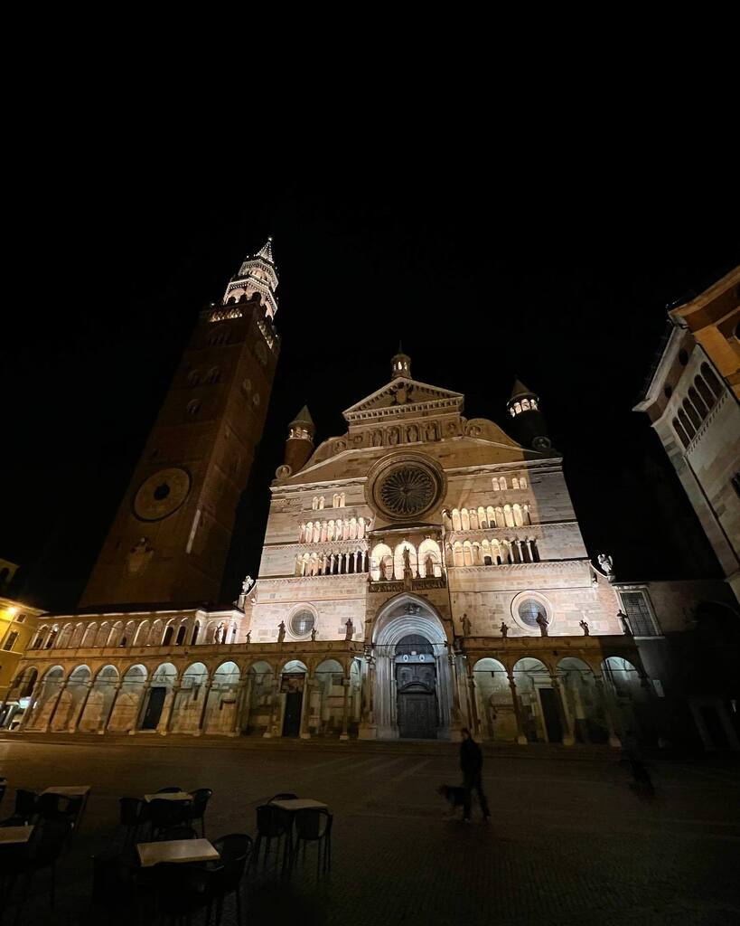 srebula's tweet photo. TRAVEL Hashtag 2023 CREMONA. Another success while talking business on new challenges for the Tourism of the future. @travelhashtag_official https://t.co/mpfBIYaoTO
