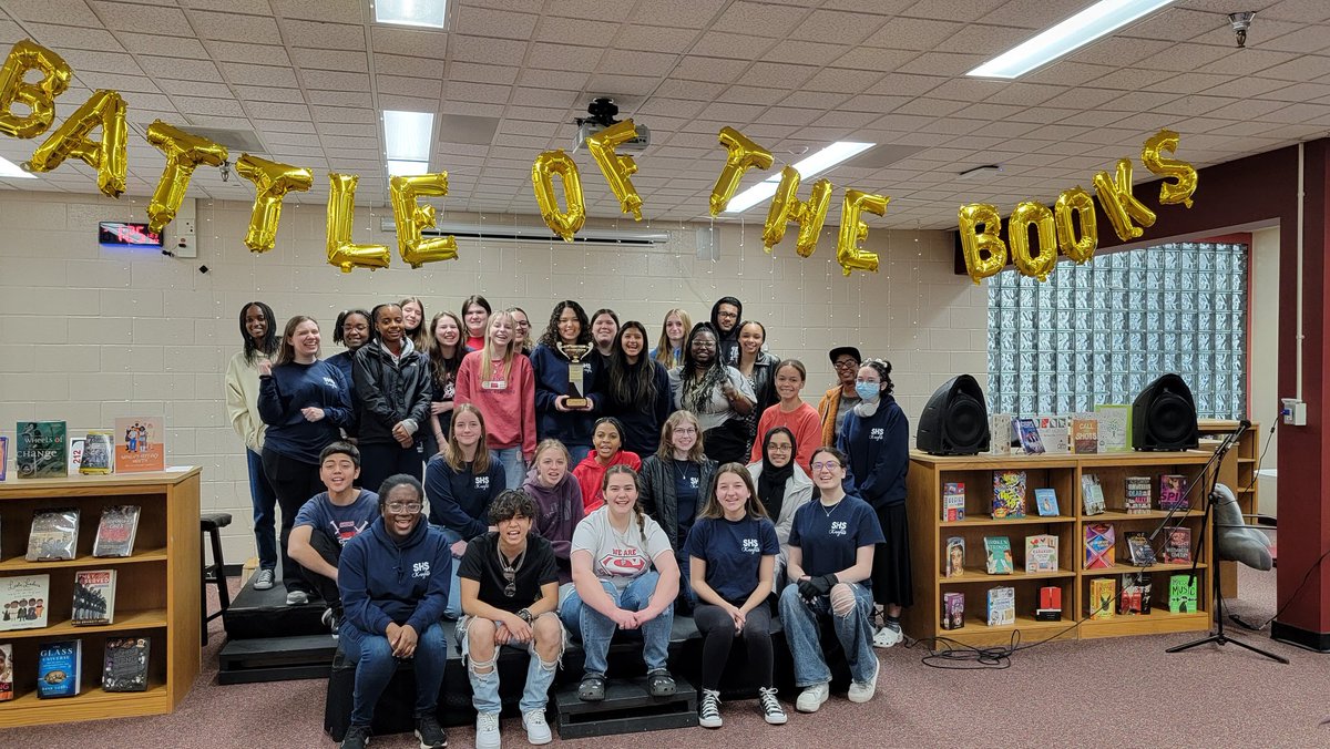 SpotsyLibrary's tweet image. We battled today and won! Congrats to our @SpotsyKnights Battle Team! Thanks you @TheChHSLibrary  for hosting a wonderful event!