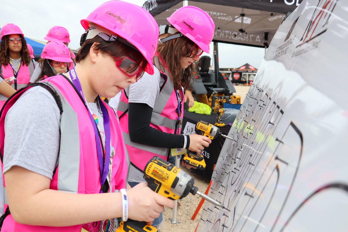 katyisd's tweet photo. Yesterday, over 1,700 Katy ISD students attended #SHEbuildsHouston, a special event aimed at introducing young women to the many career opportunities available in the construction industry. For more photos and to learn more, visit: https://t.co/xPqxL7TFtg https://t.co/myehgwyMnP