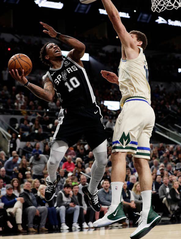 Brook Lopez on January 4th 2020 against the Spurs:

10 PTS
7 BLK (!!!!!!!)
6 REB
50 FG% | 33.3 3p% | 75 FT%
+3

Blocking machine! One of 8 games in which he had 7+ Blocks! https://t.co/aE61t9NBAl