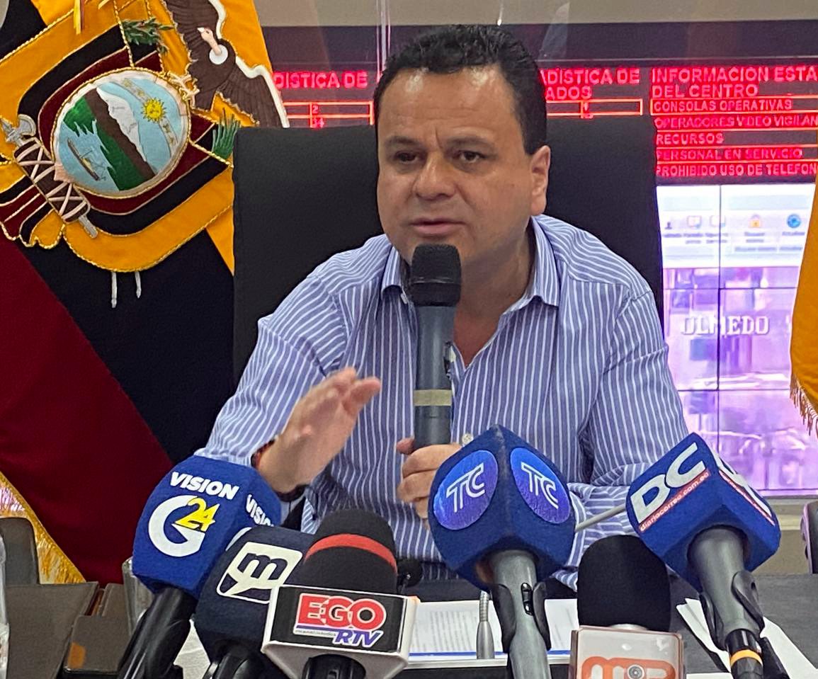 EstebanBernalB's tweet photo. 📍#Machala En #ConversatorioConMedios informamos sobre las acciones que ejecutamos desde @InclusionEc por el sismo del pasado sábado. Cumplimos con la disposición del Presidente @LassoGuillermo y dimos la atención necesaria para proteger y cuidar a grupos vulnerables. https://t.co/ViJ9pxjrLj