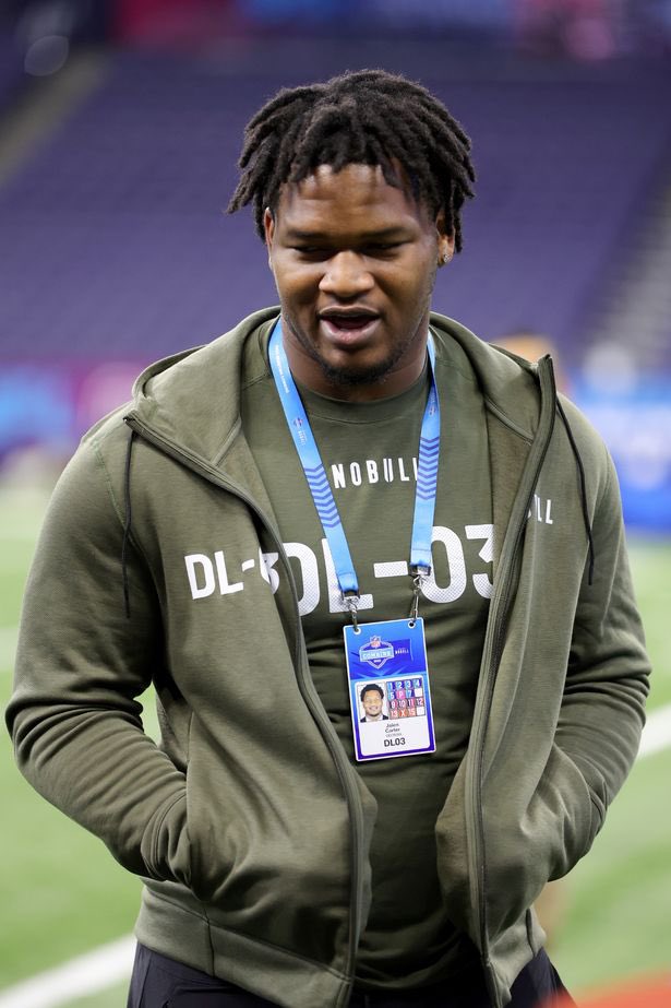 sandropacheco71's tweet photo. #Georgiaโs defensive tackle #JalenCarter #Pleaded no contest to misdemeanor #Charges of reckless driving and racing related to a #Crash that killed #Bulldogs offensive lineman #DevinWillock and a recruiting staff member. #MakingHistory #Football๐ #RIP #GodBless https://t.co/xaZOmHNub6
