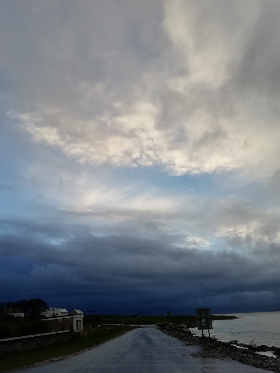 Moody sky this eve 😎 Bertra beach, Westport. Thoughts like clouds.... changing moment to moment. @Tweetinggoddess @GoToIrelandUS #SocEnt #breathe