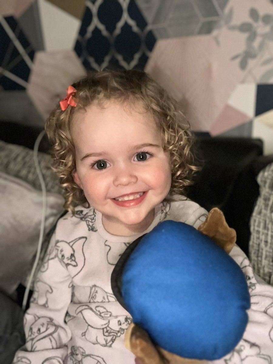 Vickitoria_'s tweet photo. I also can’t believe Nevaeh is 3 next month either. My little Neeva Diva 🥰 https://t.co/E8zmWhlUEQ