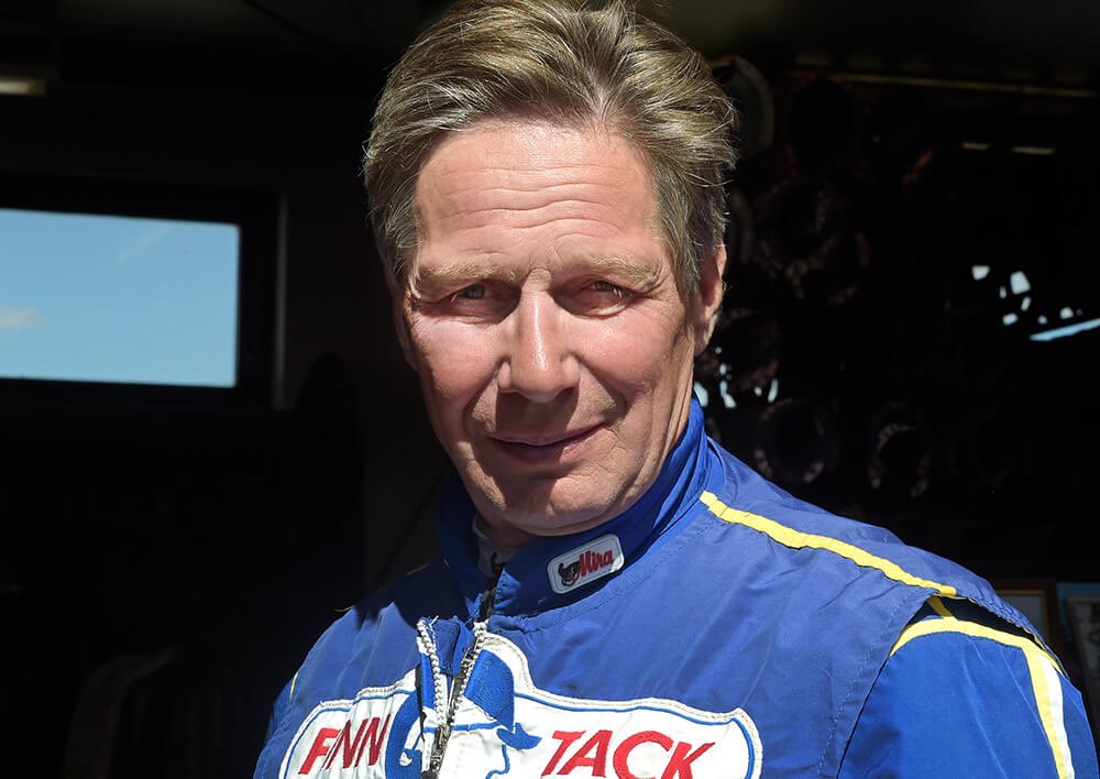 När man slår upp ”Chef”, ”Jebac”, ”Mästare”, ”Hedersman”, ”Champ”, ”Vinnare” i ordlistan. Hatten av för denna gentleman