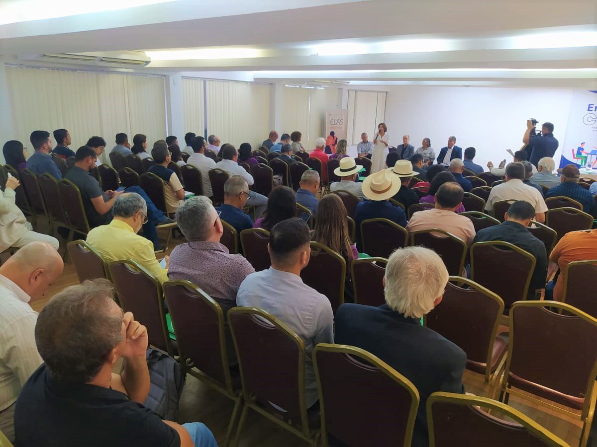 SistemaOCB_PB's tweet image. Cooperação, liderança e protagonismo feminino foram alguns dos temas debatidos durante o Encontro Coop, realizado ontem, na cidade de Campina Grande. Confira: paraibacooperativo.coop.br/2023/03/encont…