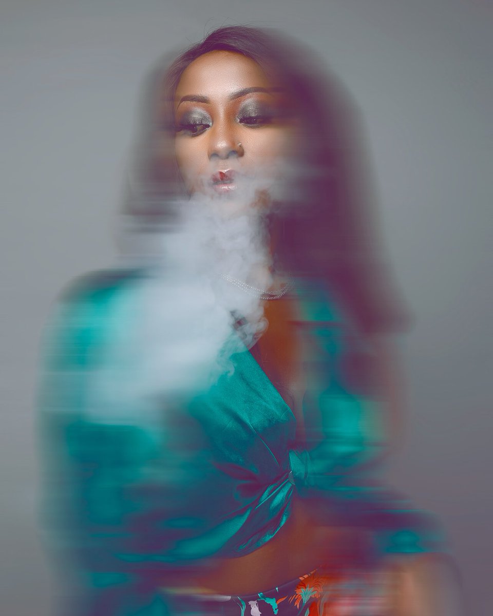 Blurred vision, Yet a colorful life.
#OUT feat <a href="/OfficialMasauti/">Masauti</a> 👇🏽
youtu.be/l7bXaL-NLsU