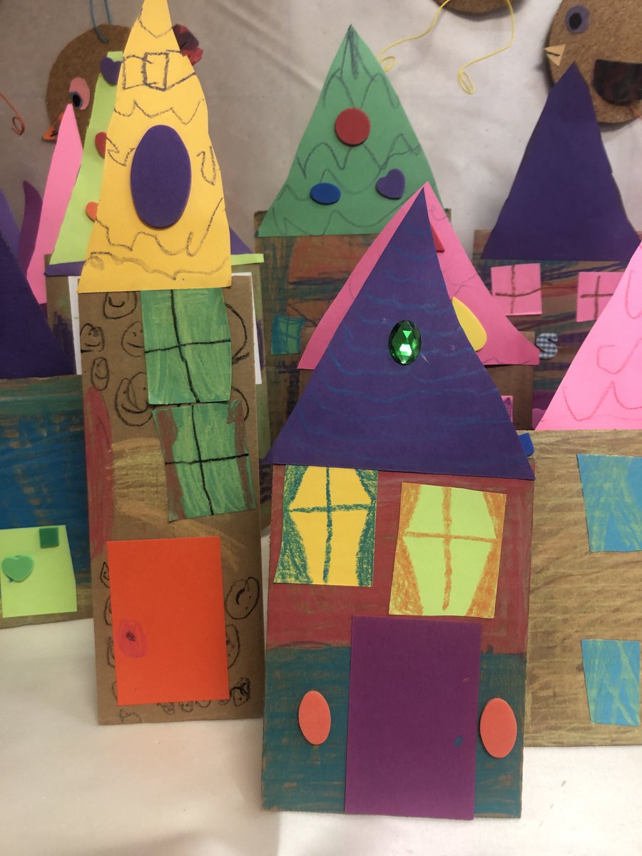 preletzBASDart's tweet photo. 1st grade designed houses for there community ⁦@MillerHeightsES⁩ #BASDarts ⁦@BethlehemAreaSD⁩ https://t.co/74Q8vZZK8T