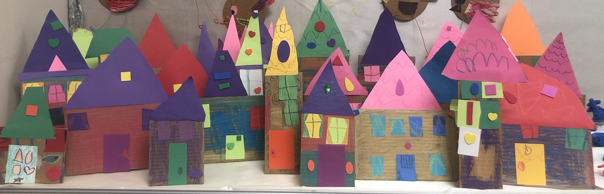 preletzBASDart's tweet photo. 1st grade designed houses for there community ⁦@MillerHeightsES⁩ #BASDarts ⁦@BethlehemAreaSD⁩ https://t.co/74Q8vZZK8T