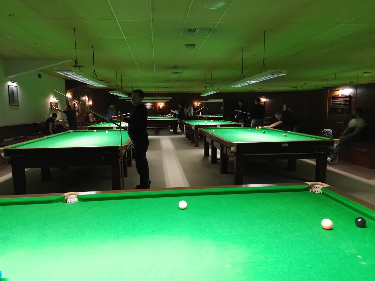 CueSurrey's tweet photo. Some serious practice for tomorrow's @UPC_Pool @BUCSsport Snooker Championship going on @SnookerWoking tonight. Say hello to the team from @DerbyUni @DerbyUnion . Buzzin here at Woking! #Bucs #snooker @joegentlemanjoe @snookerhub @MSKelitesports https://t.co/MZkgR7rABH