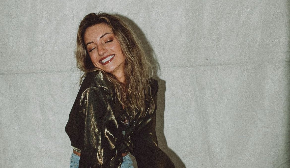 .<a href="/HalleKearns/">Halle Kearns</a> to release “God Only Knows” and “Shoes to Fill (Resoled)” this Friday.