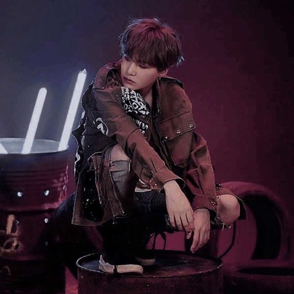 cruelyoonmin's tweet photo. tüm zaaflarını kullandım    ben
sana yapmadığımı                 sana 
bırakmadım resmen            daha
hayatının içine                        beterlerini
sıçtım beni yine de               yaptım                                
sever misin?                             severim. https://t.co/RzlZULMpmj