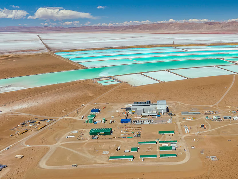 BluegraceEnergy's tweet photo. #Argentina’s mining exports hit historic levels last year  powered by surging #Lithium income, pushing up the country’s #Mining exports to $3.86 billion

➡️https://t.co/1SX1DRzM1g

#ElectricVehicles #Battery https://t.co/6WYosxjjYe