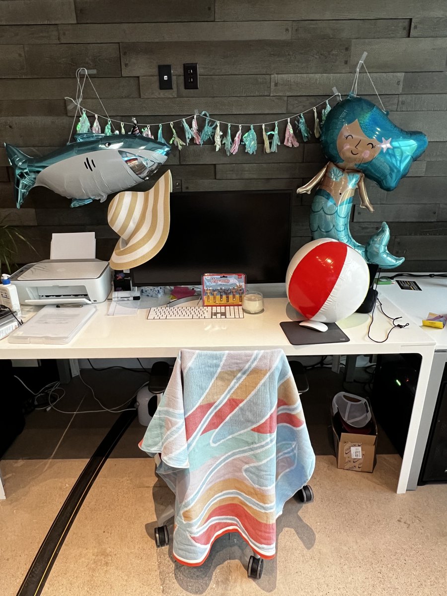 Wishing a Very Happy (early) Birthday to Kelly! 🎉

We're so thankful for Kelly's hard work each and everyday. Enjoy your weekend celebrating in San Diego! 🏝

#epicteam #epicproductions #videoproduction #arizonafilm #birthday