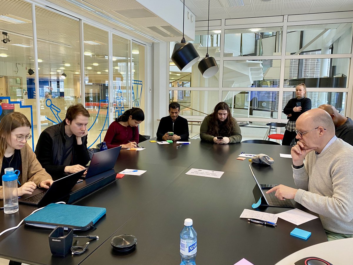 askafnankhan's tweet photo. #TeamGimara workshop about Boost up your job search 
----------------------------------------
#finlandworks #internationaltalents #braindrain #suomi
#finland #AskAfnanKhan #innovation #talentboost #Entrepreneurship #digitalmarketing #business @TeamGimara @GimaraWorld https://t.co/9VRgsm0f1k