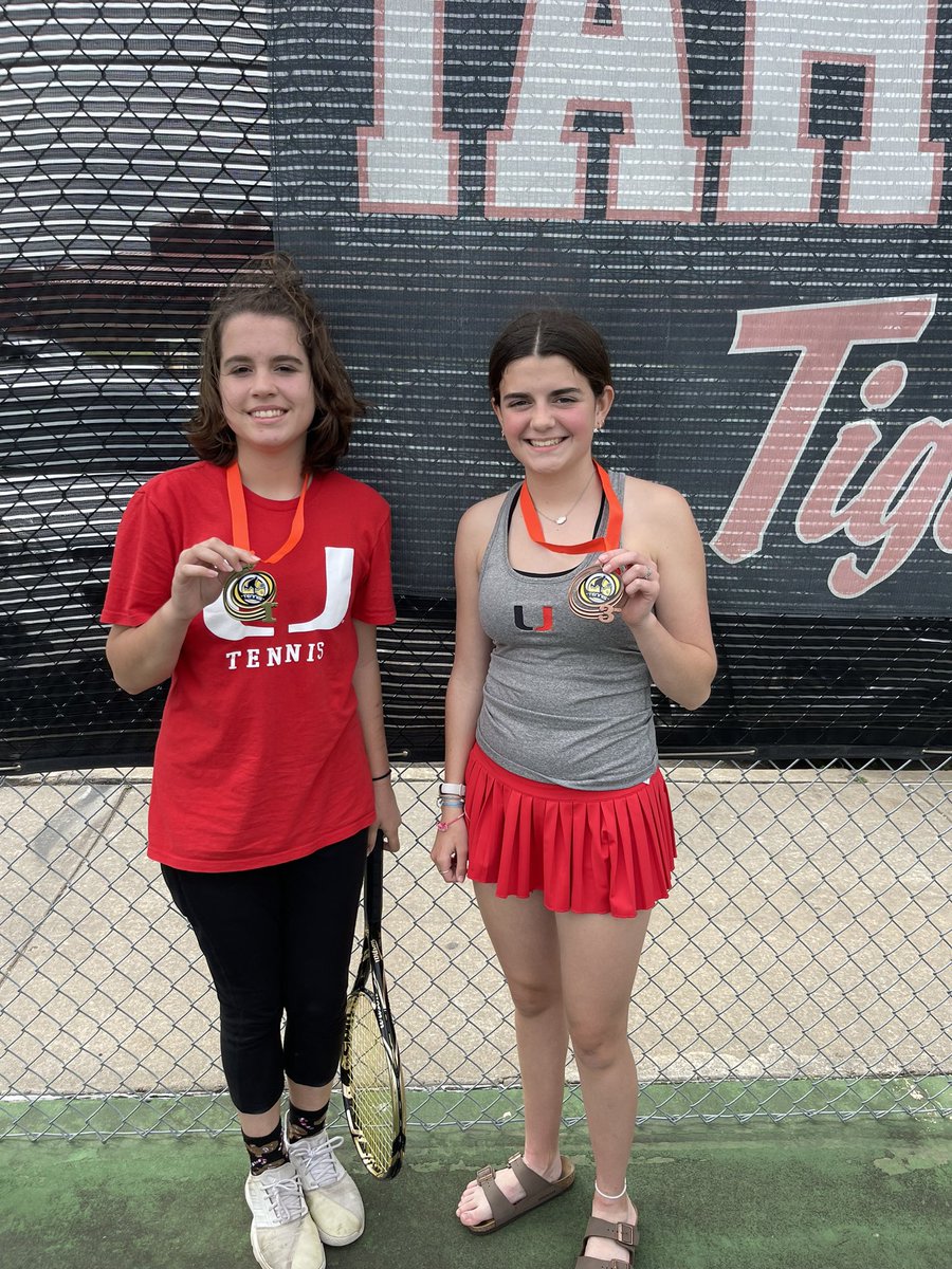 Our JH White team are Tahlequah Tournament CHAMPIONS! These girls only lost one match combined all day! 🏆 <a href="/Union_Athletics/">Union Athletics</a> <a href="/UnionSchools/">Union Schools</a> 

Allyson Kelly 🥉
Charlie Mannell 🥇
Katie Kern &amp; Nicole Mendoza 🥇🥇
Hope Jennings &amp; Nora Heare 🥇🥇
