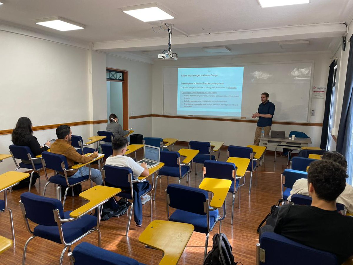 DemObsEU's tweet photo. Dr. @SchworerJakob gave a fascinating guest lecture on populist radical-right parties in Western Europe to the students of Prof. @rdandoy in the framework of the Jean Monnet chair
#JeanMonnet #JMchair https://t.co/Ofjt4bZmMf