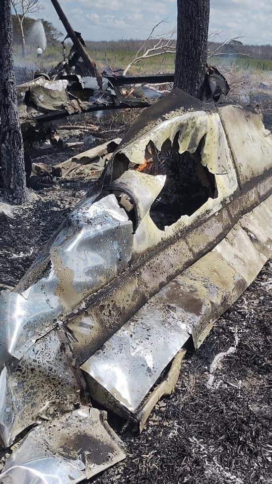 fernandamexia's tweet photo. Así quedó una avioneta de fumigación en #Champotón Campeche. El piloto aterrizó de emergencia cuando vio que ésta se incendiaba y logró salir con vida. 

Más información hoy en #adn40enPenínsula
@Azteca_Campeche @AztecaQRoo  @AztecaYucatan https://t.co/0JFU4buwgP