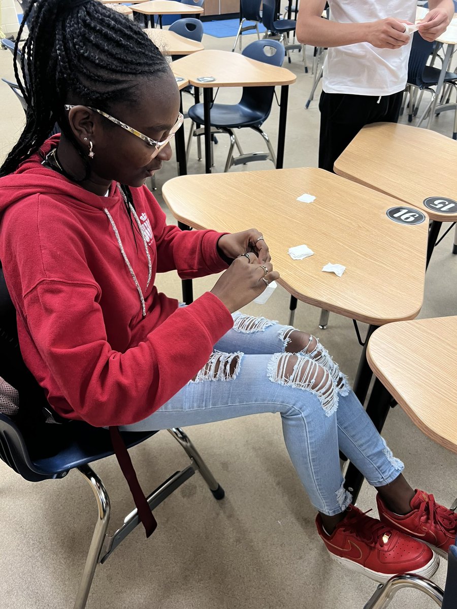 Taping has officially began for these rookie ATSAs! Lesson #1 tearing tape! <a href="/Mainlandhigh/">Mainland High School</a> <a href="/cte_mainland/">Mainland CTE</a> @VolusiaCTE