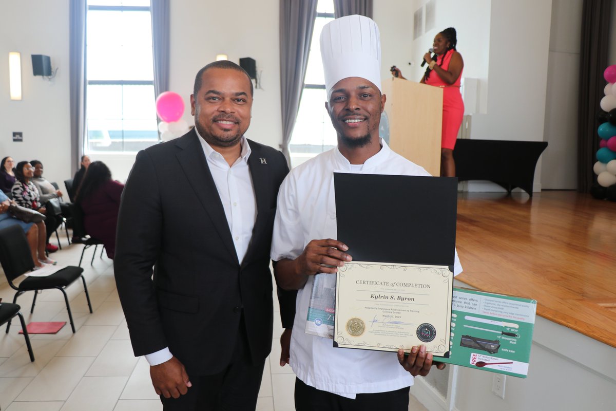 UNITEHERE_SoFla's tweet image. Congratulations to the  Hospitality Employees Advancement &amp;amp; Training (HEAT) graduating class Cohort 7. 

Thank you Commissioner @KeonHardemon for your support!

Students completed a culinary training program and are now ready to use those skills in Miami’s hospitality industry.