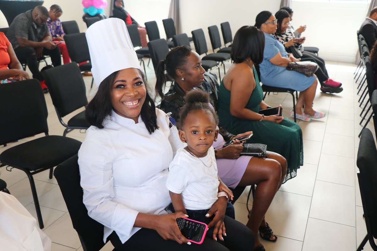 UNITEHERE_SoFla's tweet image. Congratulations to the  Hospitality Employees Advancement &amp;amp; Training (HEAT) graduating class Cohort 7. 

Thank you Commissioner @KeonHardemon for your support!

Students completed a culinary training program and are now ready to use those skills in Miami’s hospitality industry.