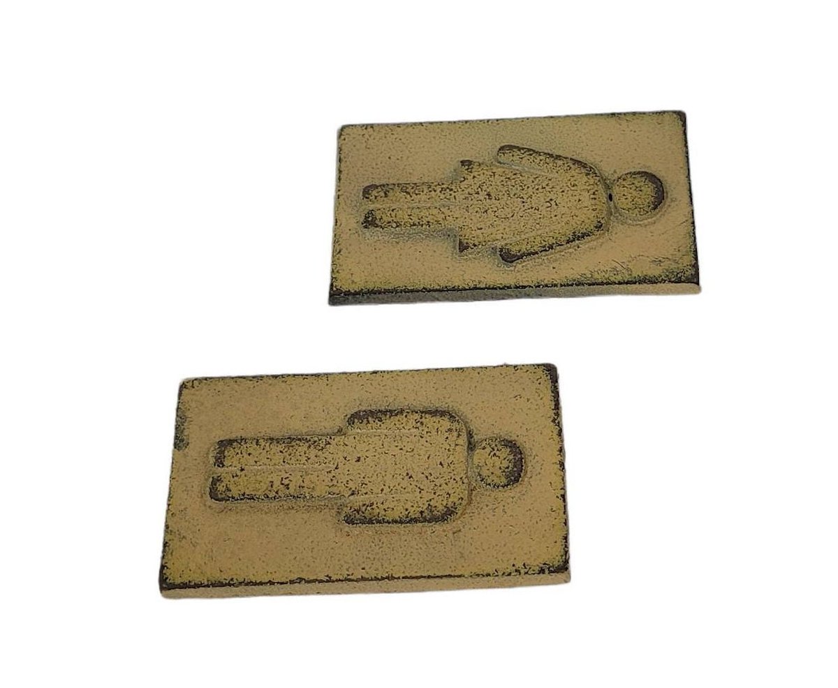 Kitchenconext's tweet image. Cast iron bathroom signs men and women hanging sign tuppu.net/3bca6a7c #Etsy #kitchenconnection #BathroomSigns