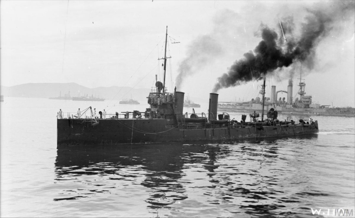 RNshiplosses's tweet photo. 23 Mar 1918 // Destroyer HMS Arno sank with the loss of two members of her crew after colliding with destroyer HMS Hope off the Dardanelles. (Image copyright @I_W_M SP 545) #RoyalNavy #WW1 https://t.co/vbUJfoOXMv