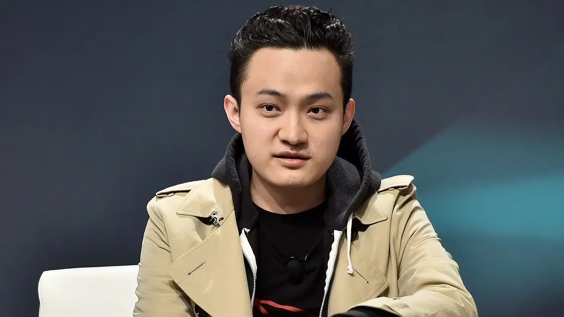 EACoinTalk's tweet photo. قامت هيئة الأوراق المالية والبورصات الأمريكية 🇺🇸 #SEC برفع دعوى قضائية ضد Justin Sun مؤسس شبكة #Tron تتهمه ببيع اوراق مالية غير مرخصة والتلاعب بالسوق.

ادعت SEC أن عملات #TRX و #BTT هما أوراق مالية غير مسجلة ، وادعت أن Sun قام بالتلاعب لرفع حجم التداول على TRX و BTT.

$TRX $BTT https://t.co/Htgha5jJWU