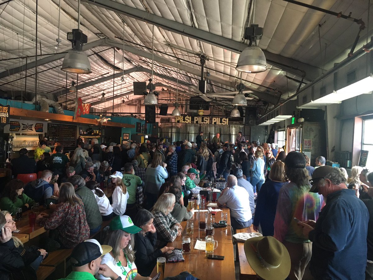 ReelAtxDJ's tweet photo. 33 Bands in 6 days! Thank you #ACLRadio #KUTX #SoCoStomp and Austin for another incredible #SXSW2023 Cheers!!👏🎸🍻 https://t.co/o31WrU5H8M