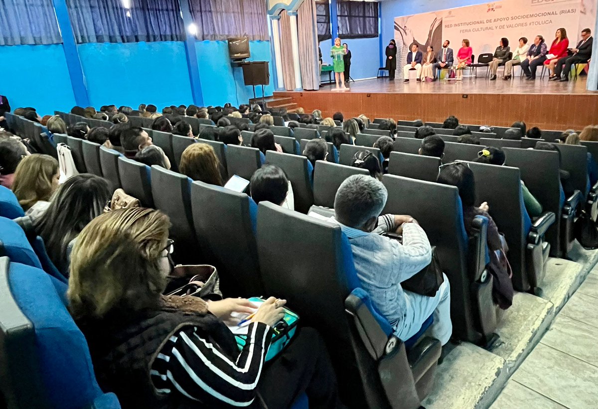 AnastasiaVega21's tweet photo. Red Institucional de Apoyo Socioemocional #RIAS
"Feria cultural y de valores" #Toluca
Sumando acciones para contribuir en la construcción de #EscuelasFuertes que construyan #Paz.
@SEB_Edomex @TinocoGRogelio @EugeniaPea12 @MarycarmenL_G @JuanGuadarrama0 https://t.co/H4qBfc0mm9