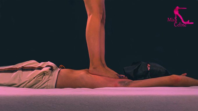 Vi ricordate la mia prima opera d' arte? Andate subito  ad iscrivervi sul mio OF! 😉https://t.co/w3R0TRFBqG  #trampling<a href="/tag/porn"class="tags"><span>#porn</span></a><a href="/tag/femdom"class="tags"><span>#femdom</span></a><a href="/tag/feet"class="tags"><span>#feet</span></a><a href="/tag/fetish"class="tags"><span>#fetish</span></a><a href="/tag/hard"class="tags"><span>#hard</span></a><a href="/tag/foot"class="tags"><span>#foot</span></a><a href="/tag/jump"class="tags"><span>#jump</span></a>