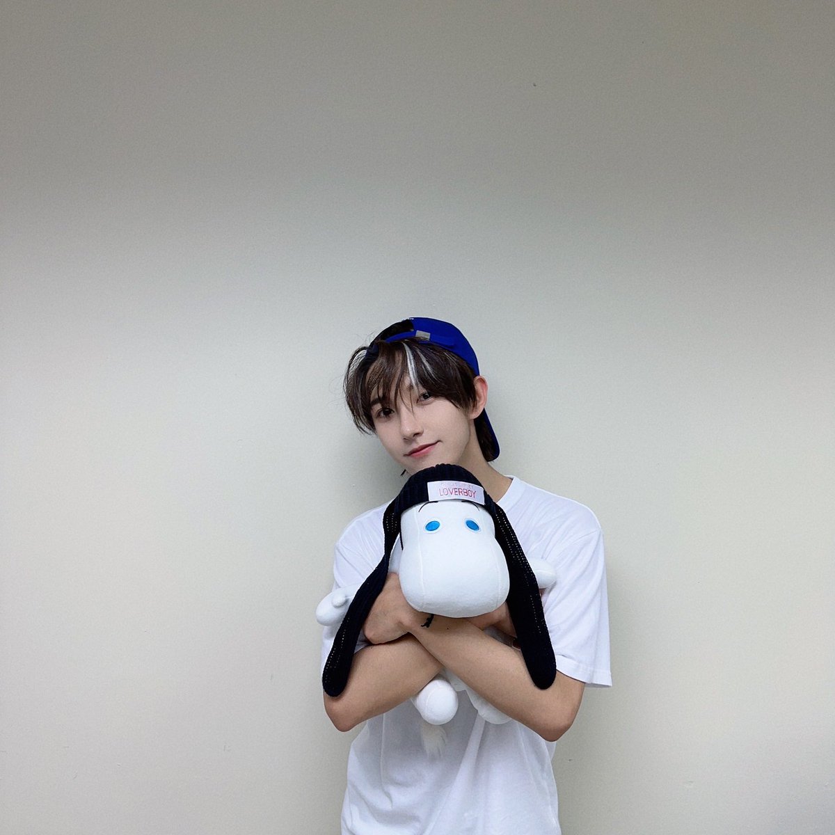 happy birthday our beautiful person, huang renjun! 🦊💛