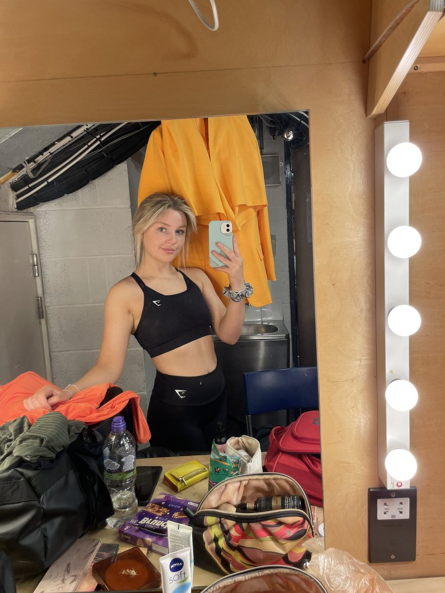 Lucy Schofield tweet media