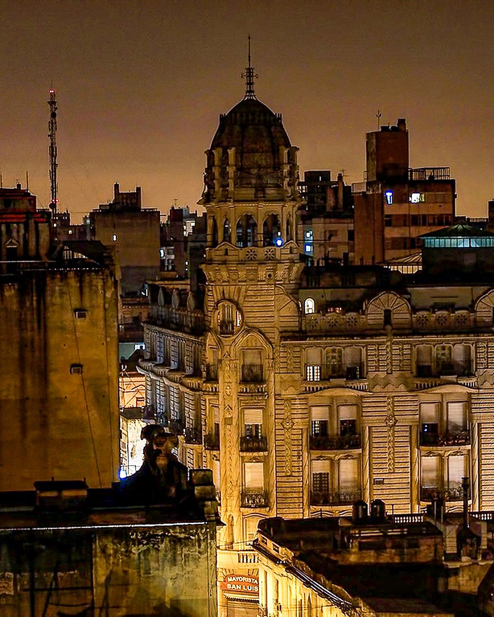 AlertaRosario's tweet photo. Rosario nocturna
Palacio Cabanellas, San Luis y Sarmiento. https://t.co/mUml6PkbhZ