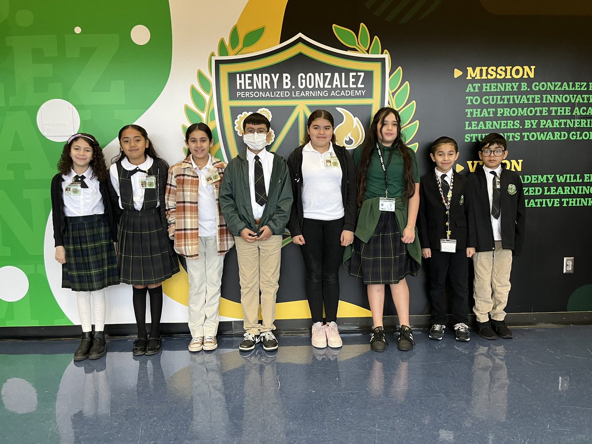 mrs_pineiro's tweet photo. 🌟Student Council Members did a great job today during our PL Tour💡@HBGonzalezPLA https://t.co/1ugt17asjq