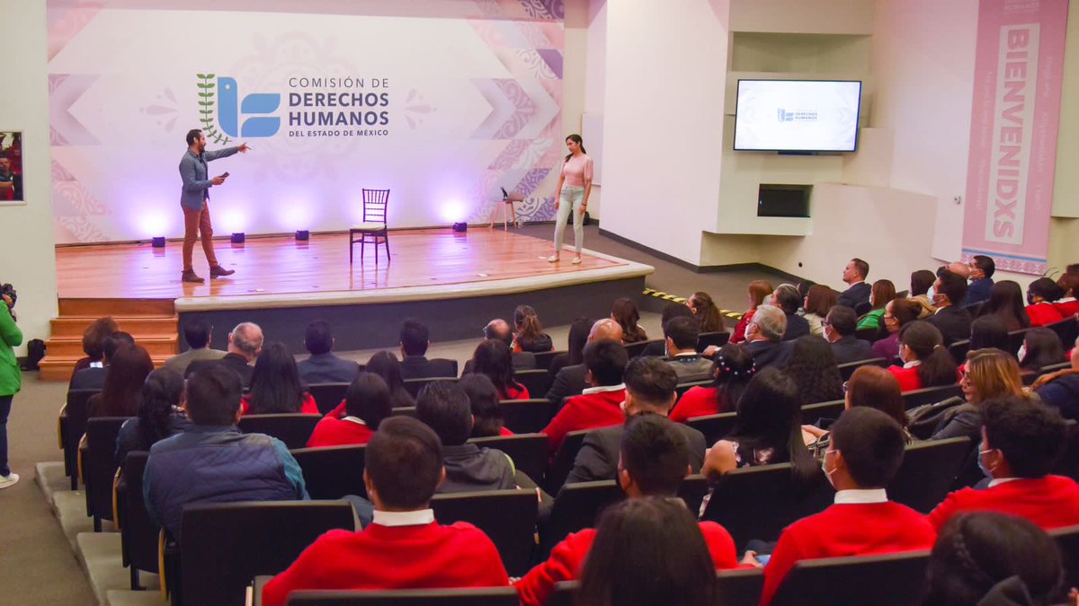 MyrnaGarciaMx's tweet photo. En la @CODHEM se desarrolló la obra interactiva #PasaElPack, de la dramaturga Beatriz Luna, con la participación de Itzel Tovar, Itzé Mota y Alejandro Briones, forma literaria que promueve el diálogo, la reflexión y acción en torno a la violencia digital y la #LeyOlimpia. https://t.co/AgndgeEX43