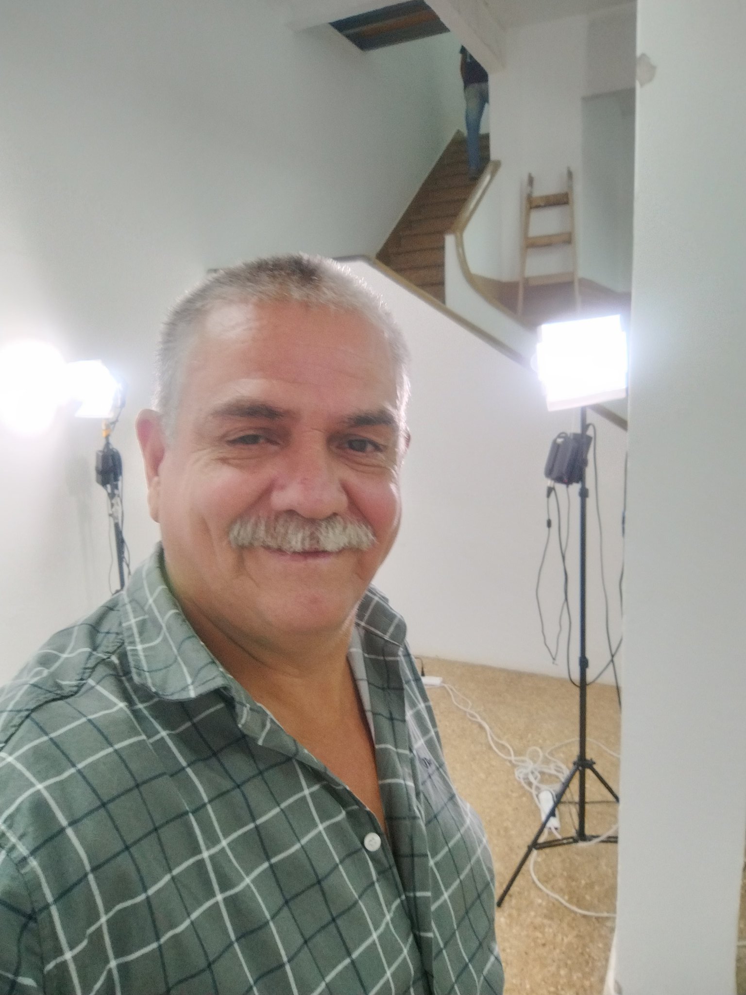 TINCHO MADURO older4me on Twitter "Hoy toco filmación https//t.co