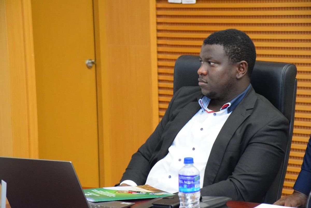 PilotGambia's tweet photo. The meeting was attended by Five Cabinet Ministers, PS and DPS of the various member ministries, the ECOWAS Resident Representative, KfW, Chargée d’Affaires German Consulate, GAMWORKS and the ECOWAS-FRSD project staff. https://t.co/OOWWj1D7wH