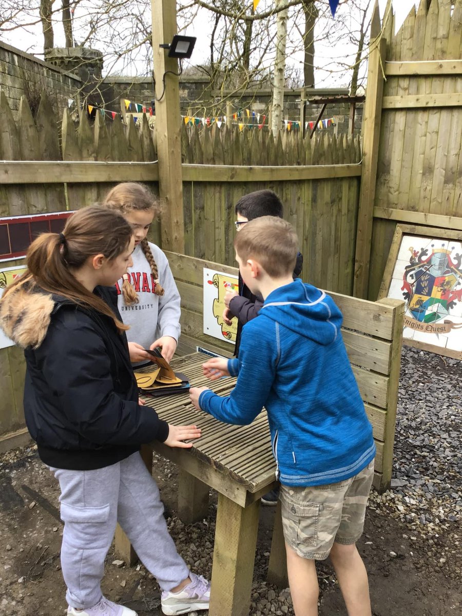 🧗🏼‍♀️👭♥️