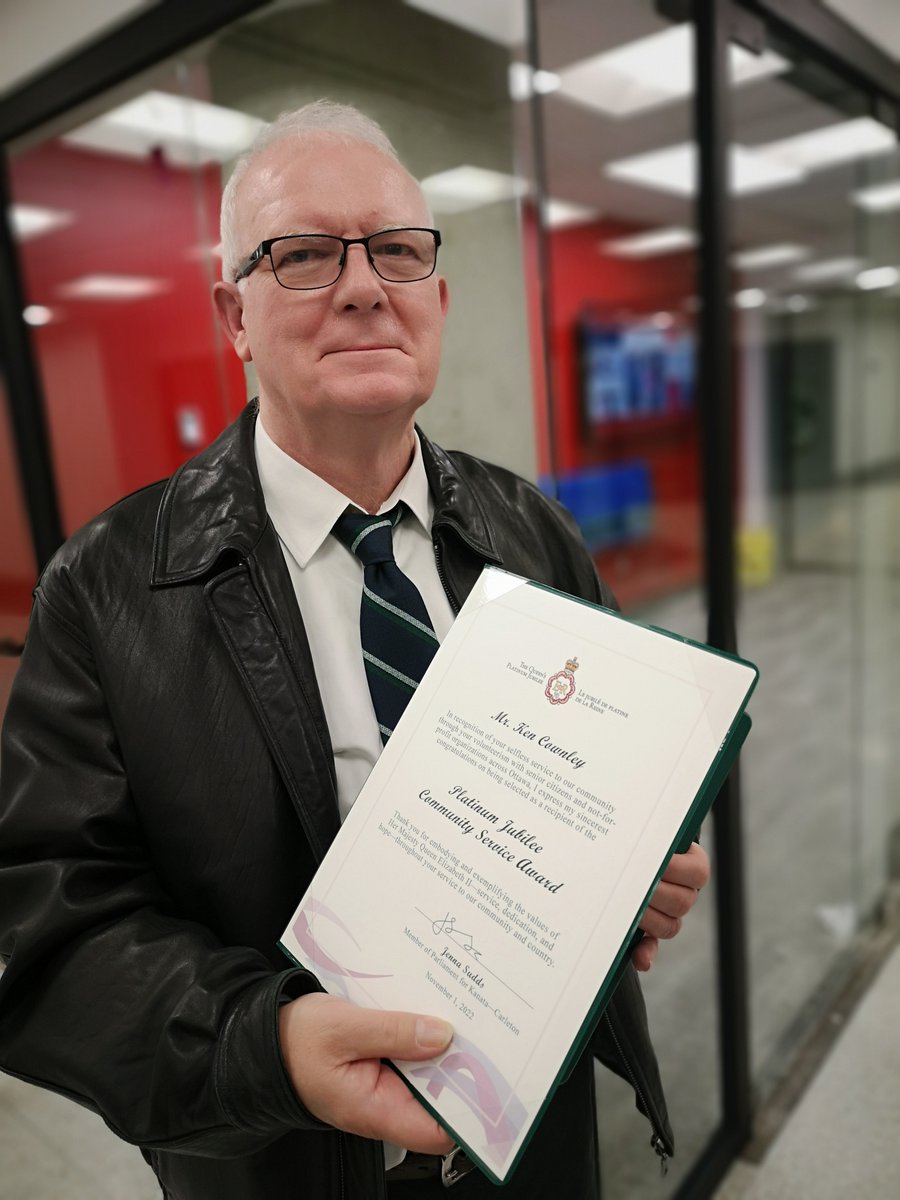 100thRegiment's tweet photo. Congratulation to Ken Cownley, one of our Society's founding members, who recently received The Queen's Platinum Jubilee Community Service Award.

Ken has given selflessly to the community over the years volunteering with senior citizens and not-for-profit organizations. https://t.co/9lT2i7ROTK